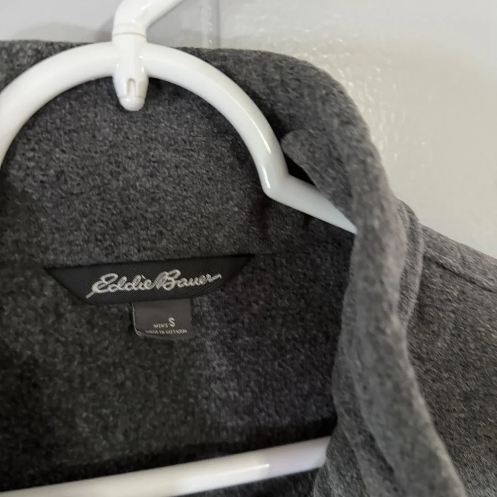 Eddie Bauer Fleece Vest Mens S Gray‎ Full Zip Sleeveless Jacket Logo